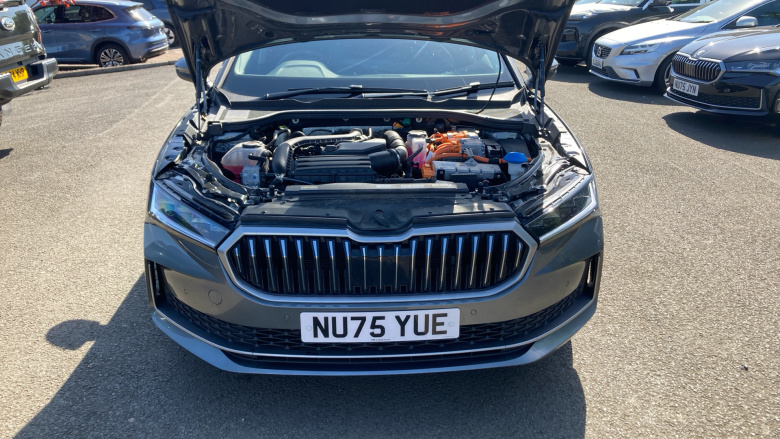 Skoda Superb 1.5 TSI iV SE Technology DSG 5dr Estate